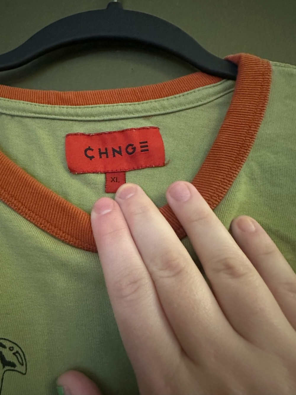 CHNGE Crop Top - Picture 3 of 4